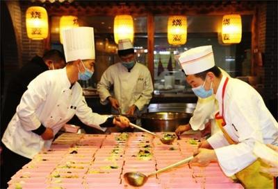 老綏元等30多家餐飲企業響應餐協號召加入愛心送餐行動